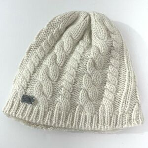 The North Face White/Cream Cable Knit Beanie fuzzy lined women’s pull on